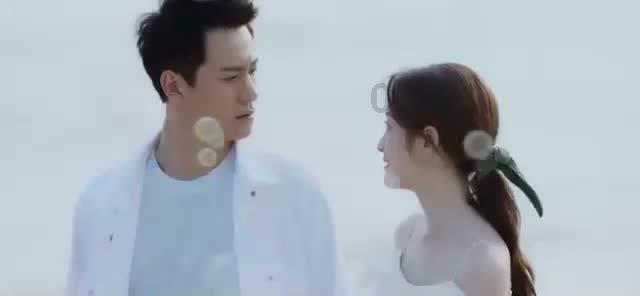亚当玩高尔夫